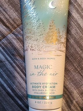 Bath & Body Works Magic in the Air Ultimate Hydration Body Cream 8 Oz